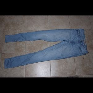 Hollister Jeans Super Skinny High rise Light wash